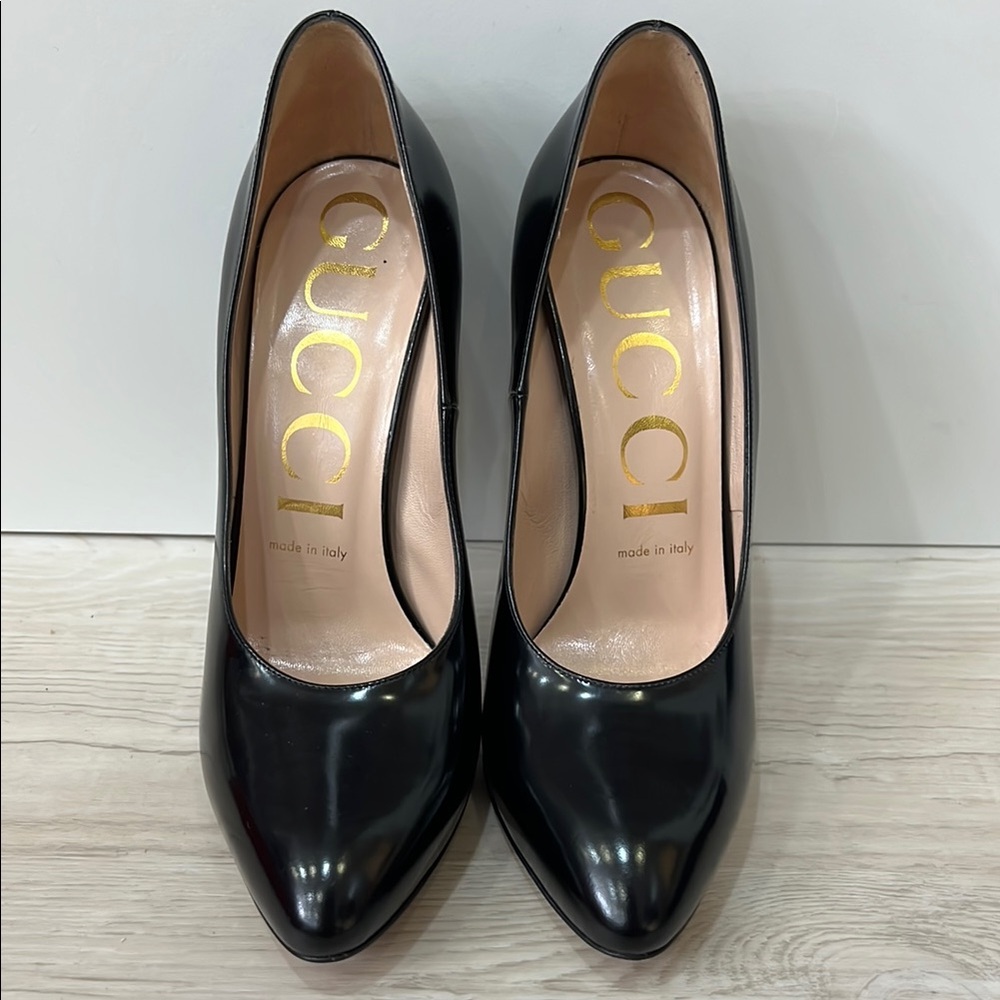 Gucci Black Patent Leather Heels Timeless Elegance